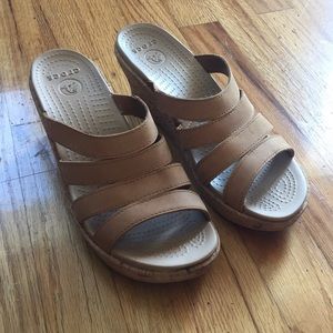Crocs A Leigh leather wedge sandals cork platform